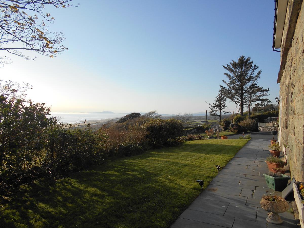 Hendre Clochydd Hall Llanaber Exterior photo